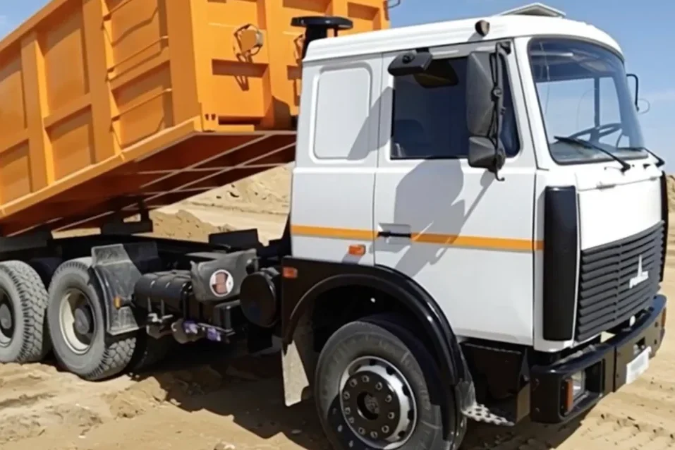 дорожные работы - доставка материалов самосвалом